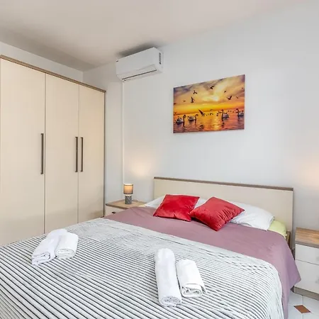 Lägenhet Wellness Poreč
